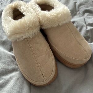 Cozy Tan Women's Slippers